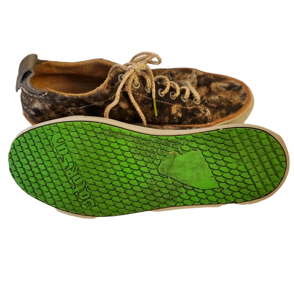 Santorisan Wynwood Sneakers - Picture 10 of 12